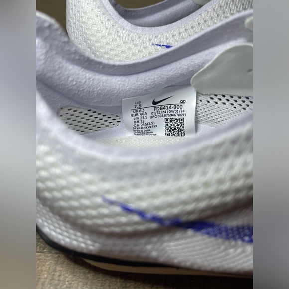 Nike ZoomX Dragonfly 2 “Blueprint Pack” Running Spikes
- Size 7.5 Men / 9 Women. - Picture 7 of 7